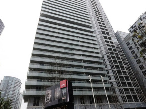 Atlas Suites - CN Tower & Convention Centre- Furnished Apart