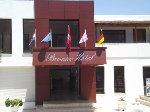 Bronze Hotel