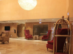 BON Hotel Elvis
