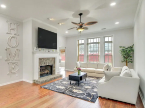 3 Mi to Oglethorpe Mall: Home w/ Fenced Yard!