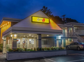 Super 8 W Yarmouth Hyannis/Cape Cod