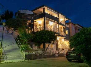 Family Inn Apartments&suites