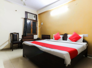 OYO Flagship 60768 Hotel Star Palace