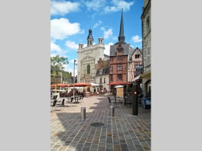 L’escapade : maison centre-ville avec cour