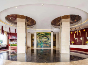 Ramada by Wyndham Liuzhou Luzhai