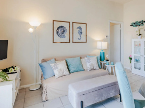 Lido Beach Apartment