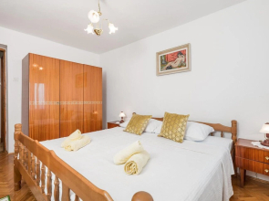Stunning Apartment in Sveti Juraj With Wifi and 2 Bedrooms