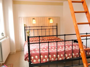 Where Els Canal House