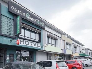OYO 90399 Green Home Hotel