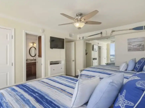 Shoreline Towers 1022