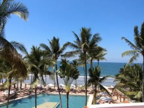 Suites Marina Condo