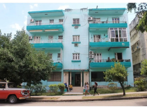 Hostal Sra. Vivian, Apartamento independiente VEDADO