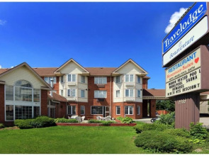 Travelodge by Wyndham Niagara Falls Lundys Lane