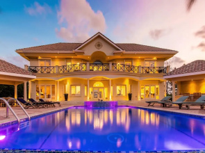 Blue Water Villa
