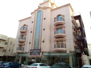 OYO 640 Home Furnished 3-Bedroom Apartment