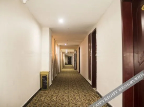 Youth Business Hotel