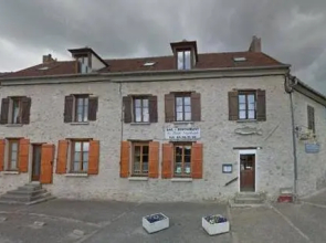 Les Fontaines
