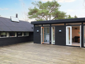 Homely Holiday Home in Jutland near Sea