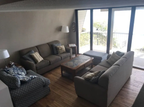 Niagara Beachfront Home