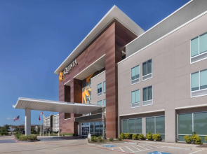 La Quinta Inn & Suites by Wyndham Texas City I 45