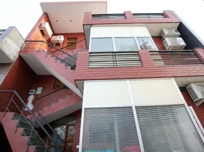 Hotel Red House By OYO Rooms
