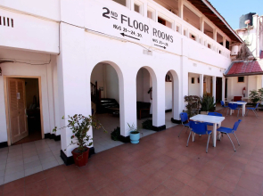 New Palm Tree Hotel