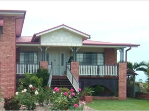 Ayr Bed and Breakfast on McIntyre
