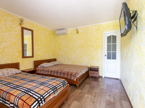 U Yudzhina Guest House