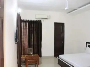 B4 Guest House by OYO Rooms