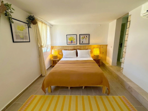 Monk Island Guesthouse