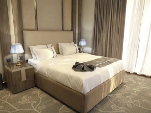 Seasons hotel suites