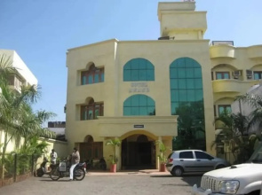 Bajaj Residency by OYO Rooms