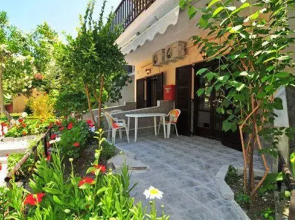 Studios Orfanou