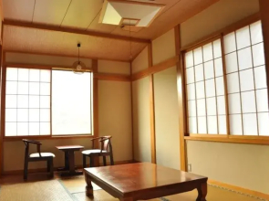 Tsukinosawa Onsen Kitagassanso
