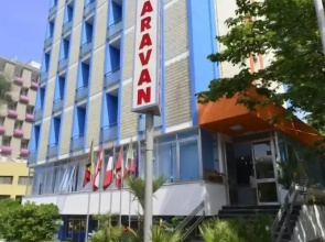 Hotel Caravan