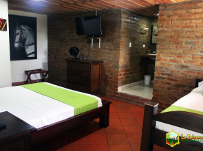 Finca la colmena de don juaco