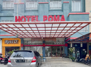 Urbanview Poma Hotel