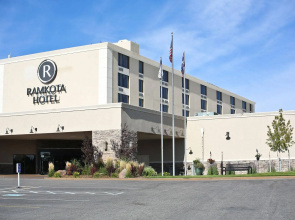 Ramkota Hotel & Conference Center
