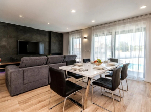 Amazing Home in Rastane Donje With 3 Bedrooms, Wifi and Outdoor Swimming Pool