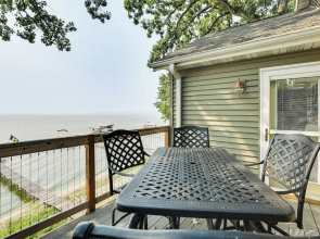 Spacious Edgerton Home w/ Private Beach & Views!