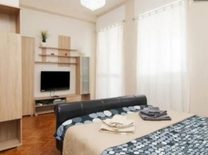 Central wonderland flat