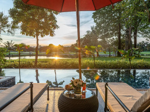 Summit Windmill Golf Suite Hotel @Suvarnabhumi