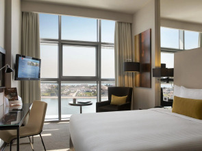 Centro Capital Centre by Rotana Hotel