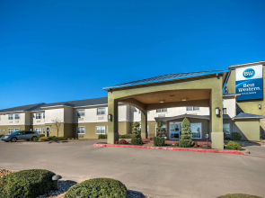 Best Western Club House Inn & Suites