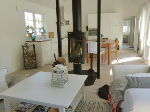Beautiful Home in Löttorp With 4 Bedrooms and Wifi
