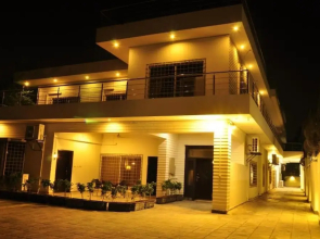 Reina Boutique Hotel - G6