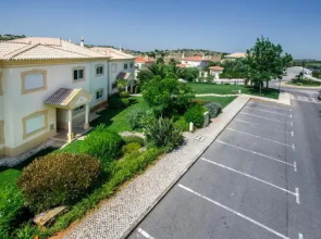 44 Fairviews Village Boavista