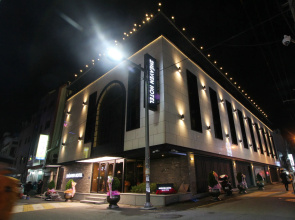 To Heaven Hotel Nampo