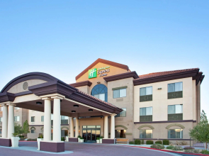 Holiday Inn Express Hotel & Suites Barstow-Outlet Center by IHG