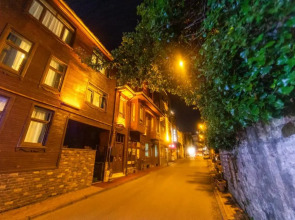 Acacia Mansion Hotel